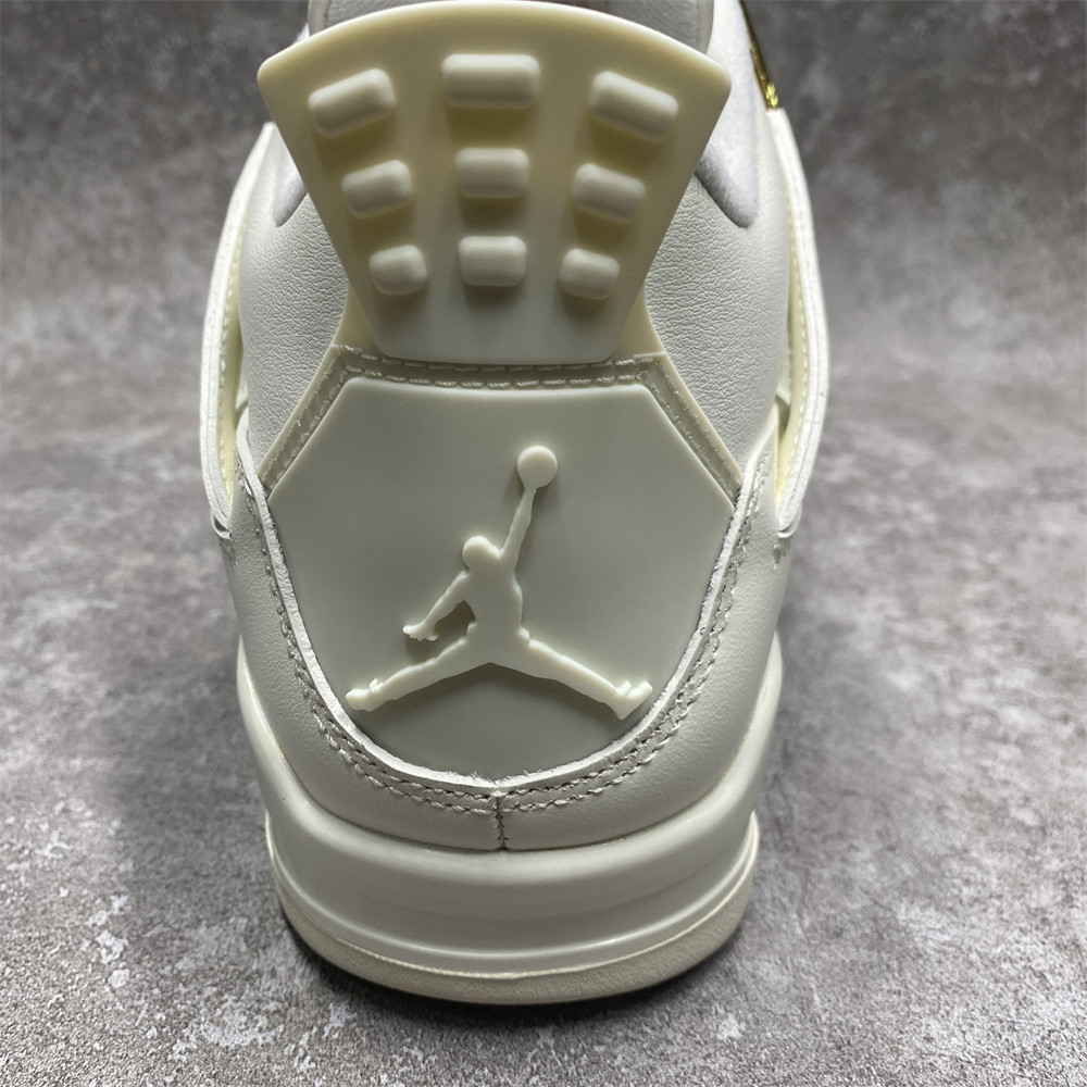 WMNS AIR JORDAN 4 RETRO 