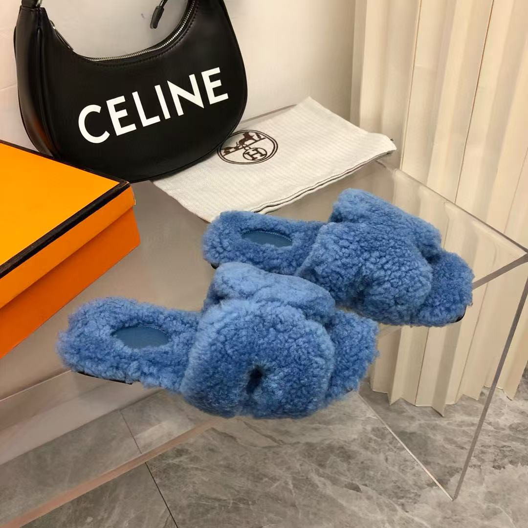 UA Hermès Oran sandal