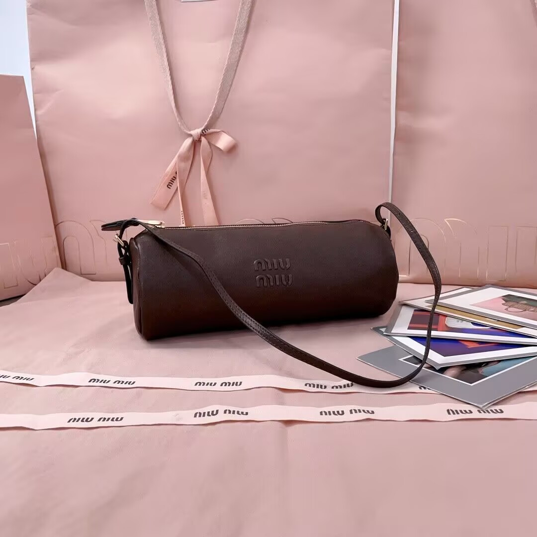 Miu Miu Nappa leather pouch 22x9x9cm