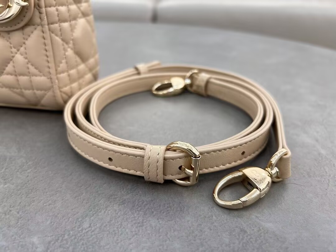 mini lady D*or bag 6.5 x 6 x 3 inches