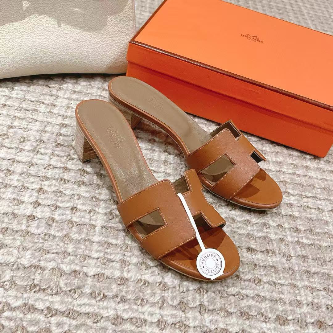 UA Hermès Oasis Sandal
