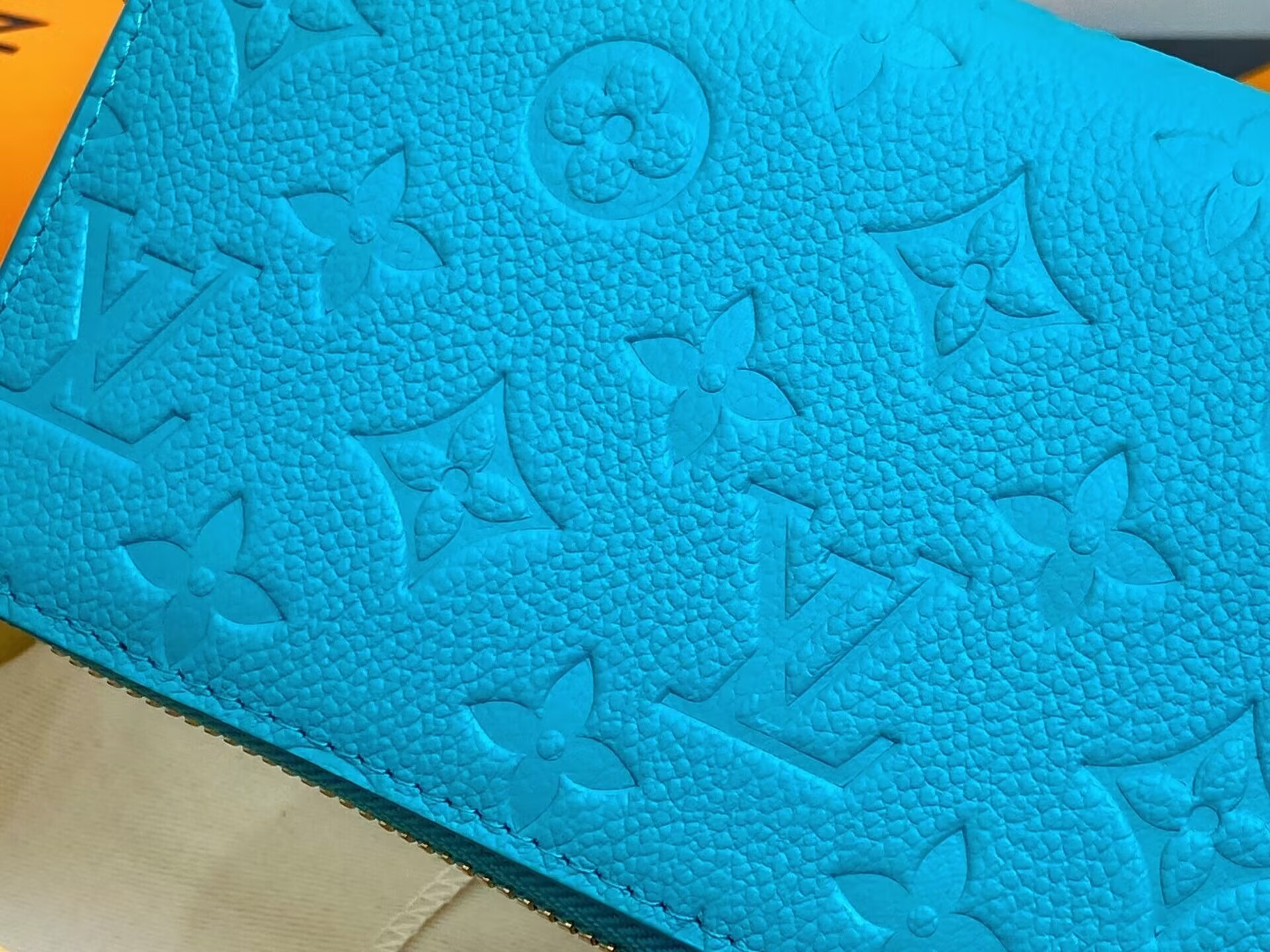LV x TM Zippy Wallet M13618 19x10x2cm