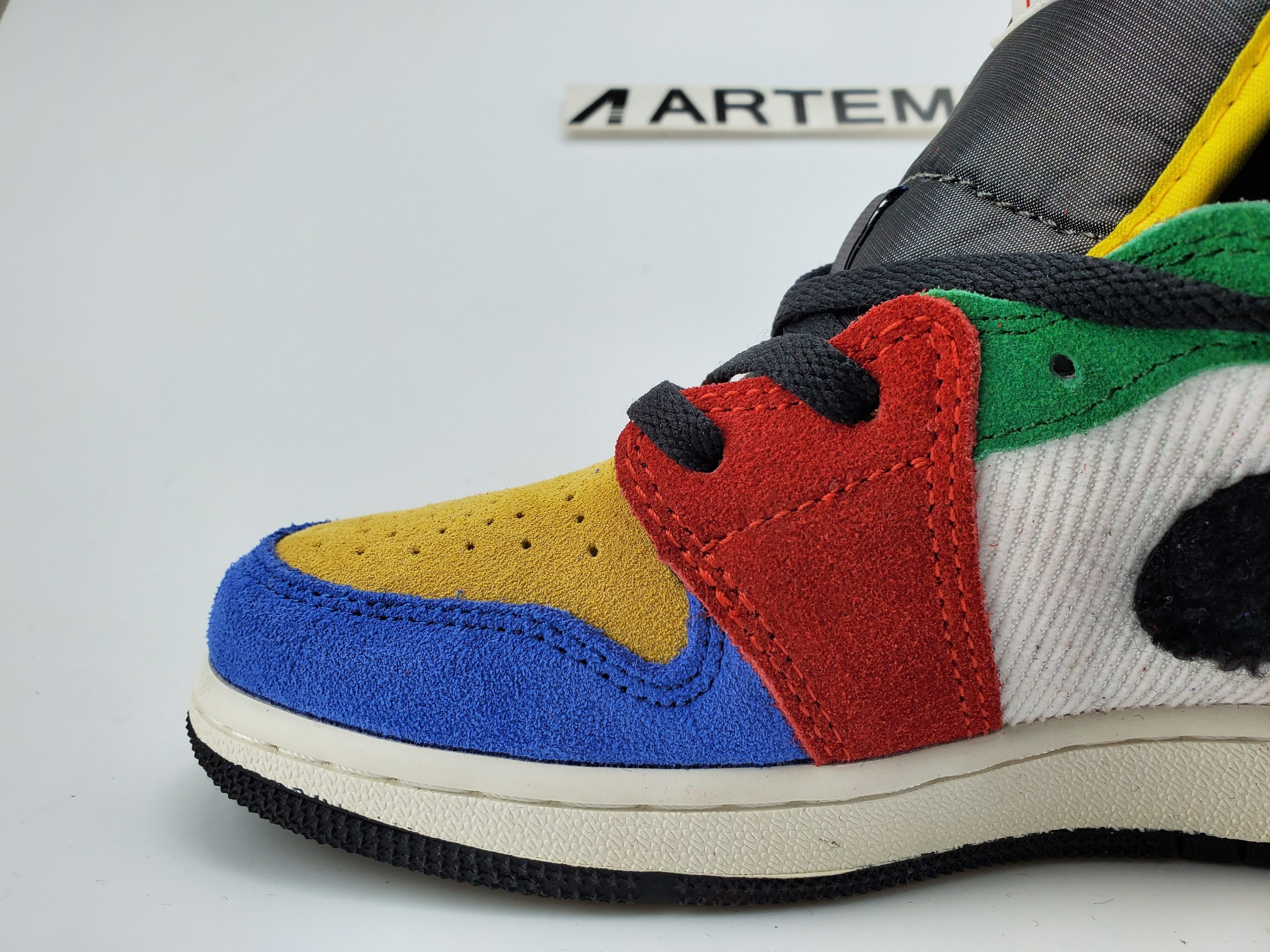 Air Jordan 1 Mid SE Fearless Blue the Great