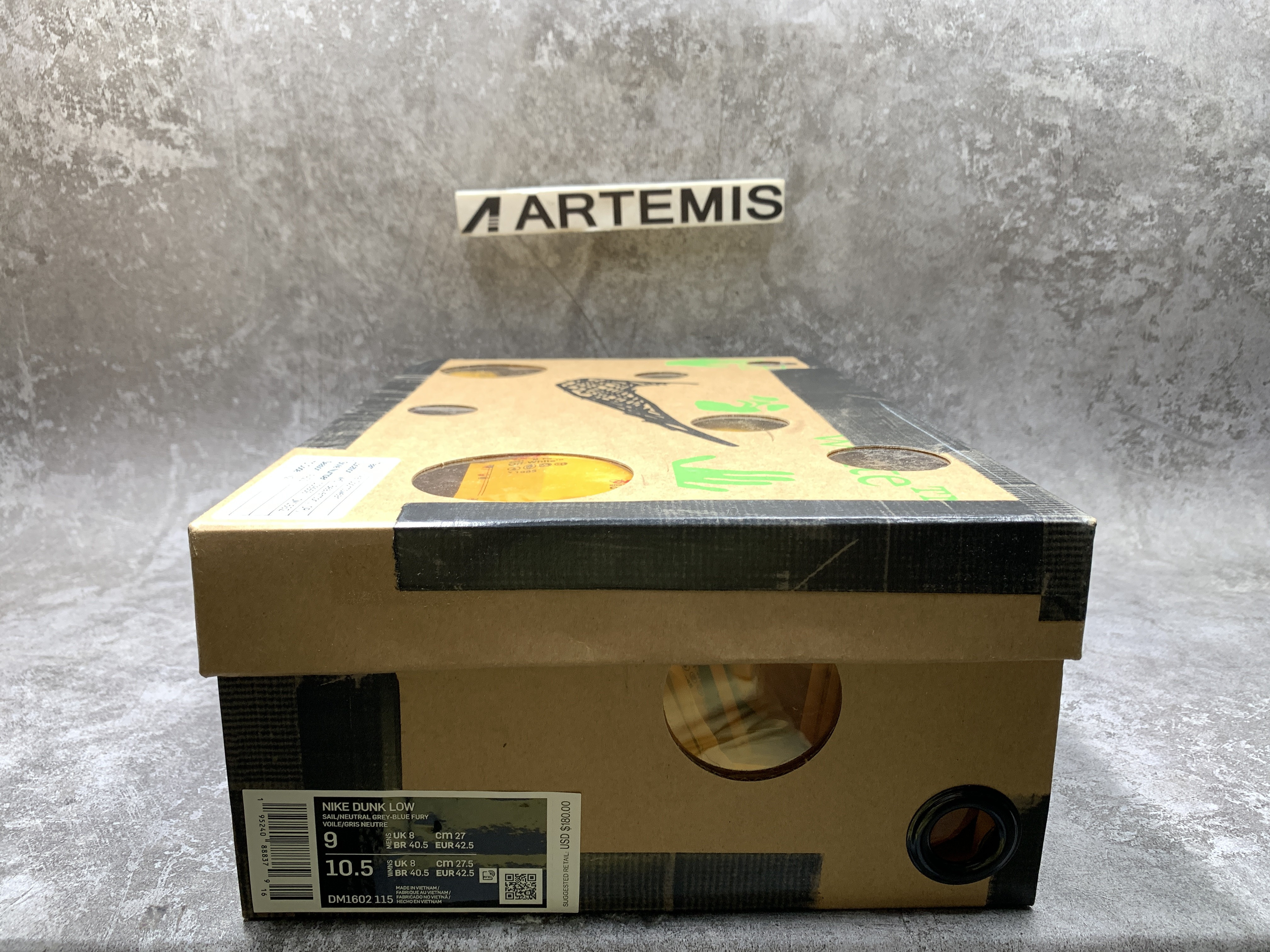 Off-White x Nike Dunk Low 02 of 50