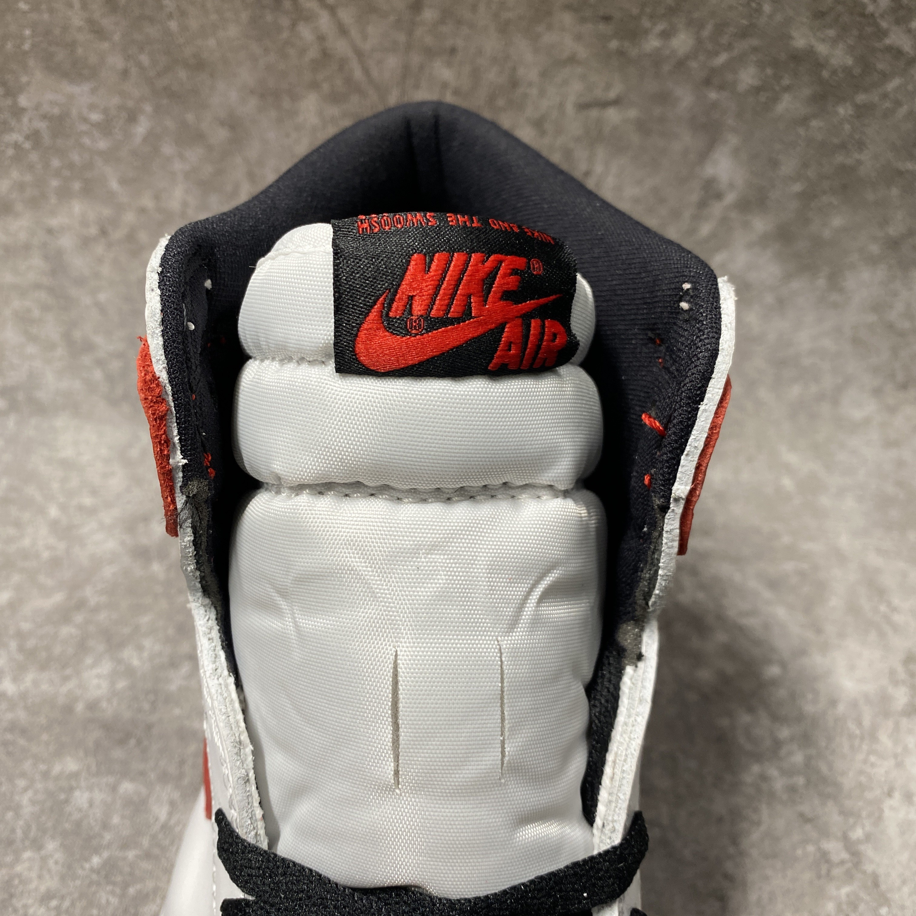 Air Jordan 1 High OG Heritage