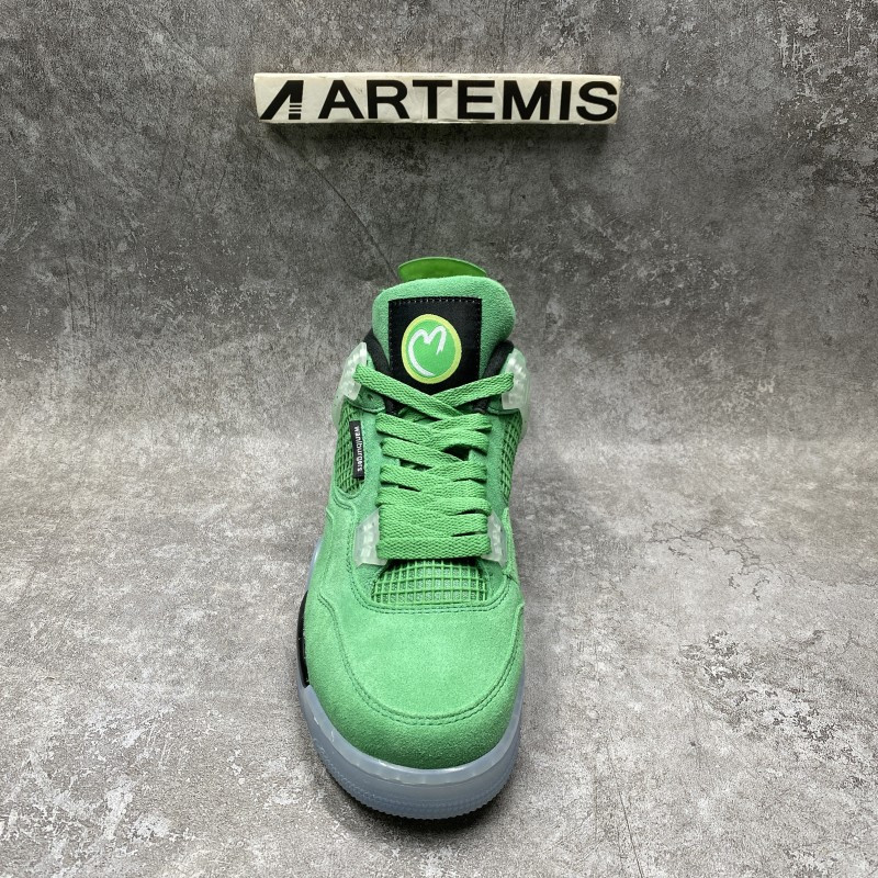 Air Jordan 4 Wahlburgers