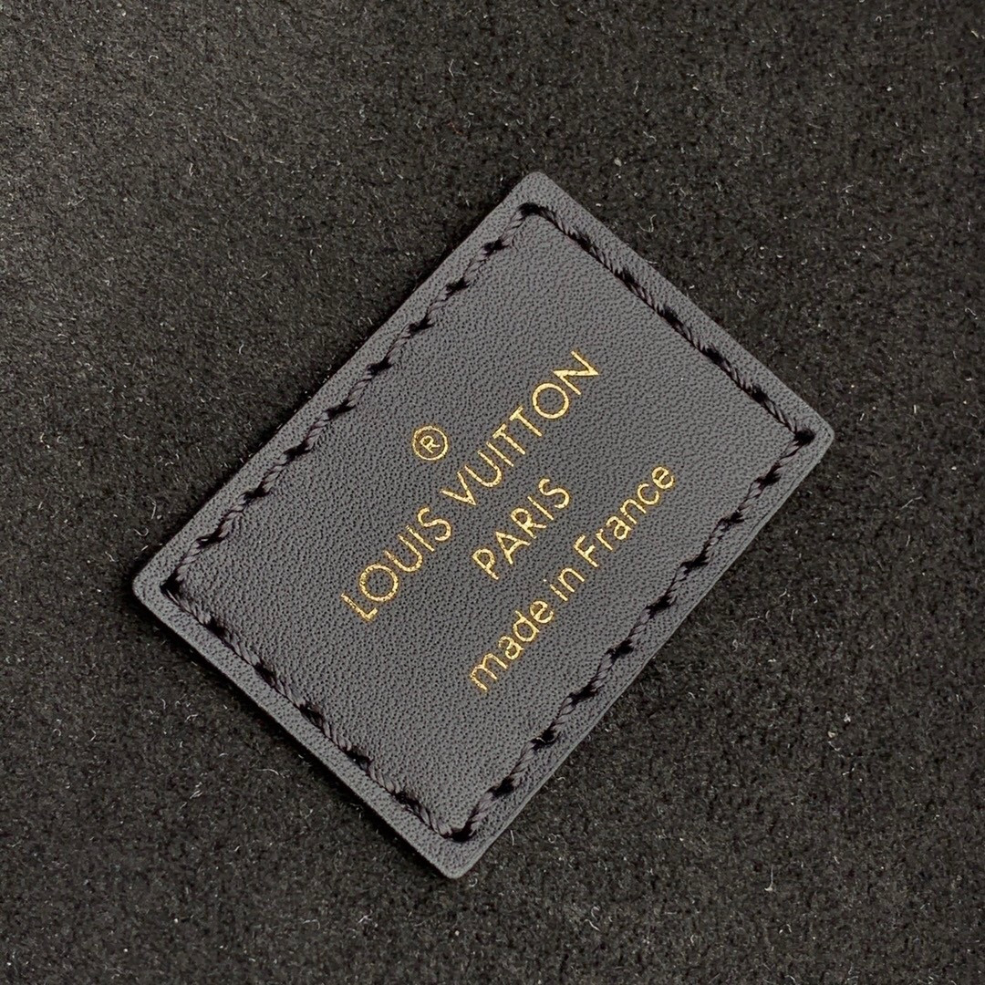 LV MONTSOURIS BACKPACK M45205