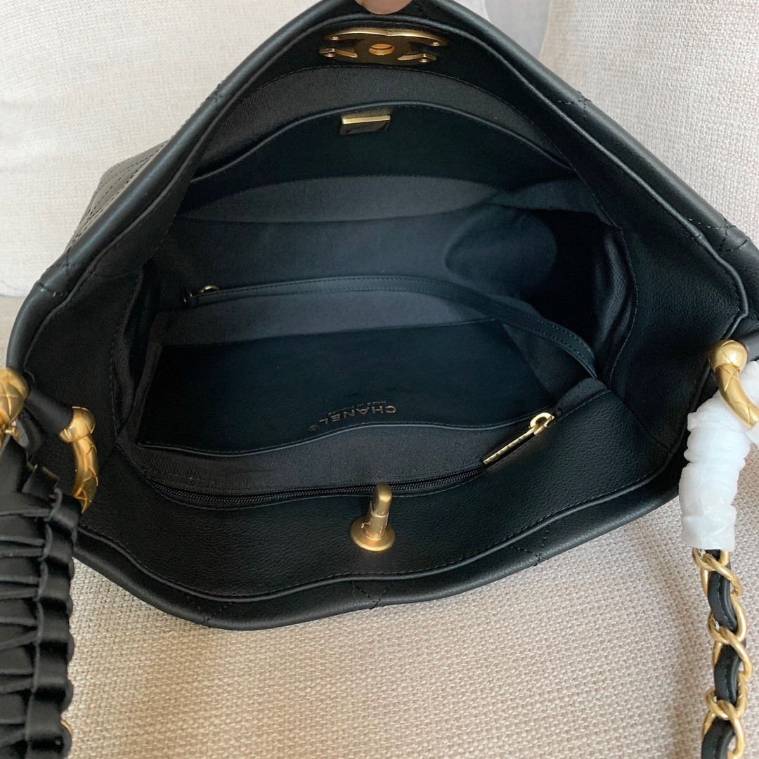 Ch*el 23a hippy hobo bag