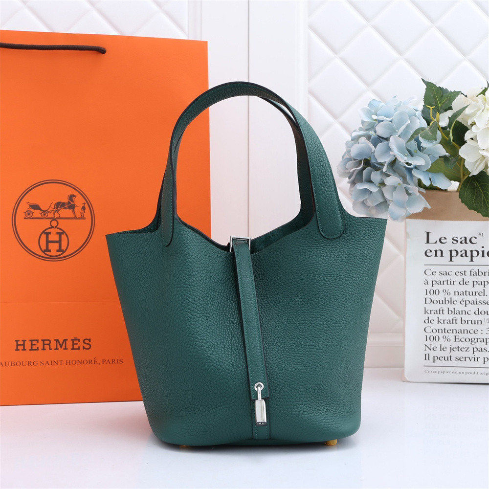 Hermès Picotin 18cm peacock green without original box