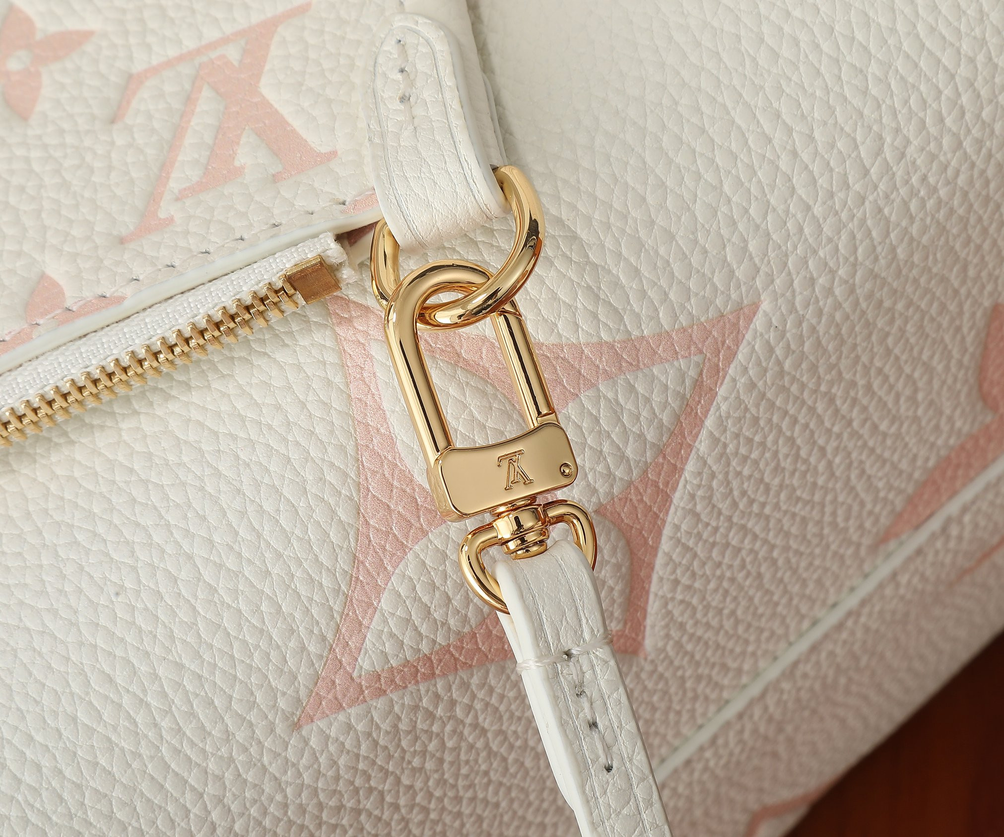 LV  CarryAll PM M24141 11.6x9.4x4.7 inches