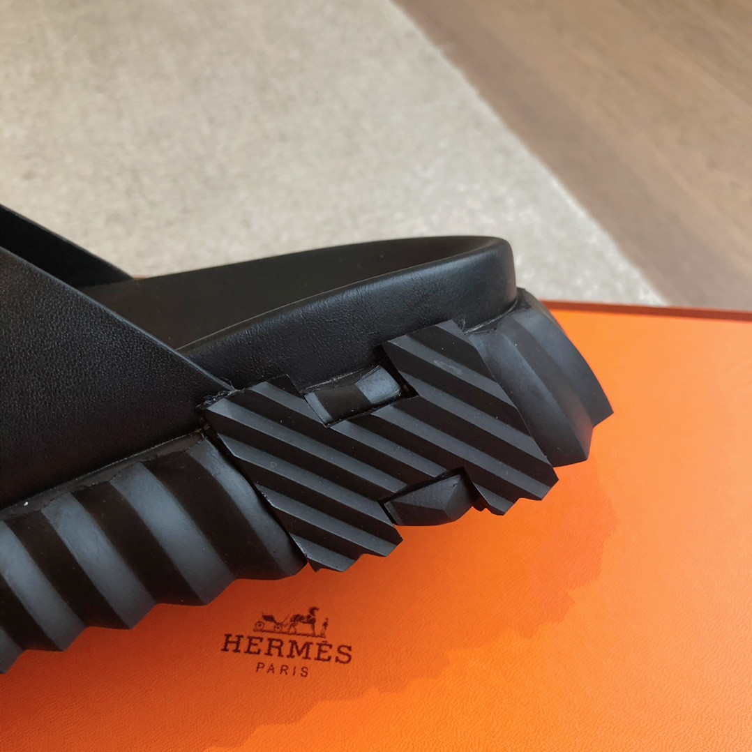 UA Hermès Infra sandal