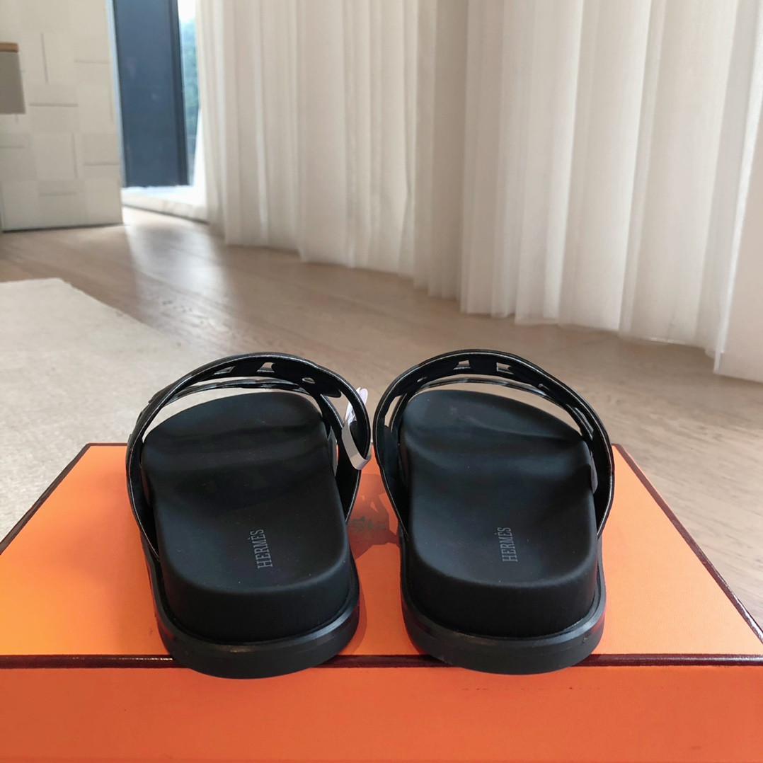 UA Hermès Extra sandal