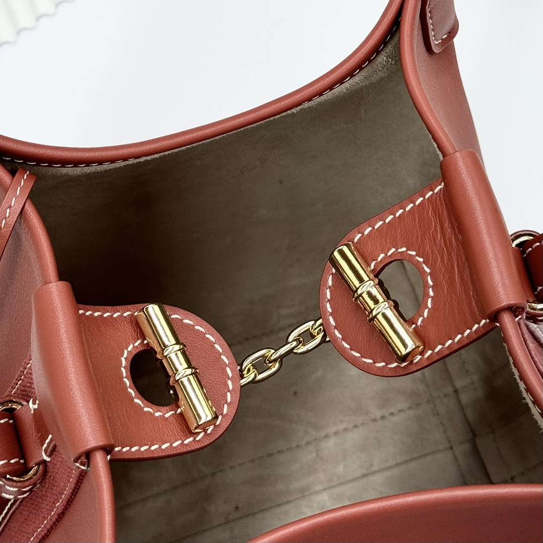 L**o p*ana small bale bag calfskin 17 x 17 x 21 cm