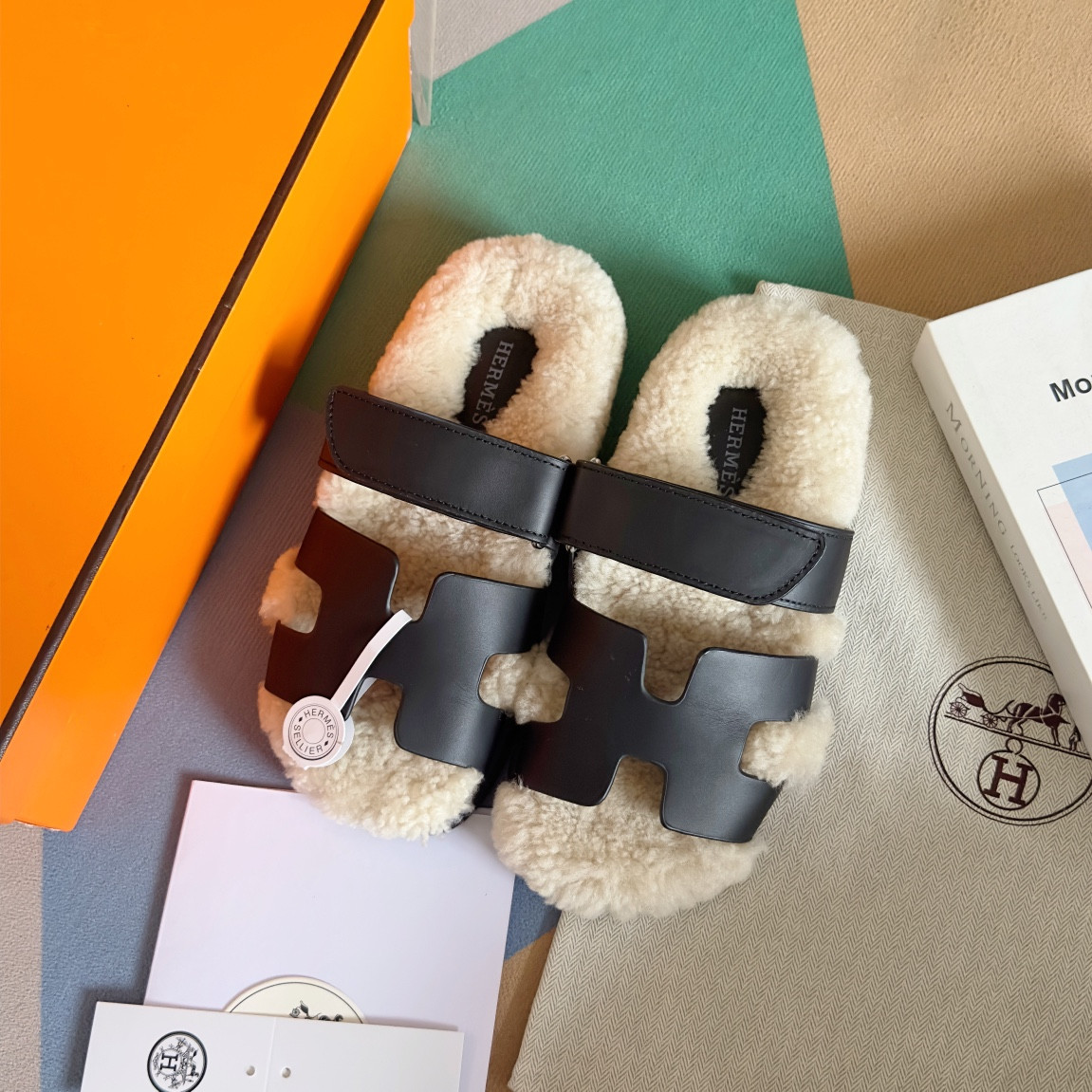 UA Hermès Chypre sandal