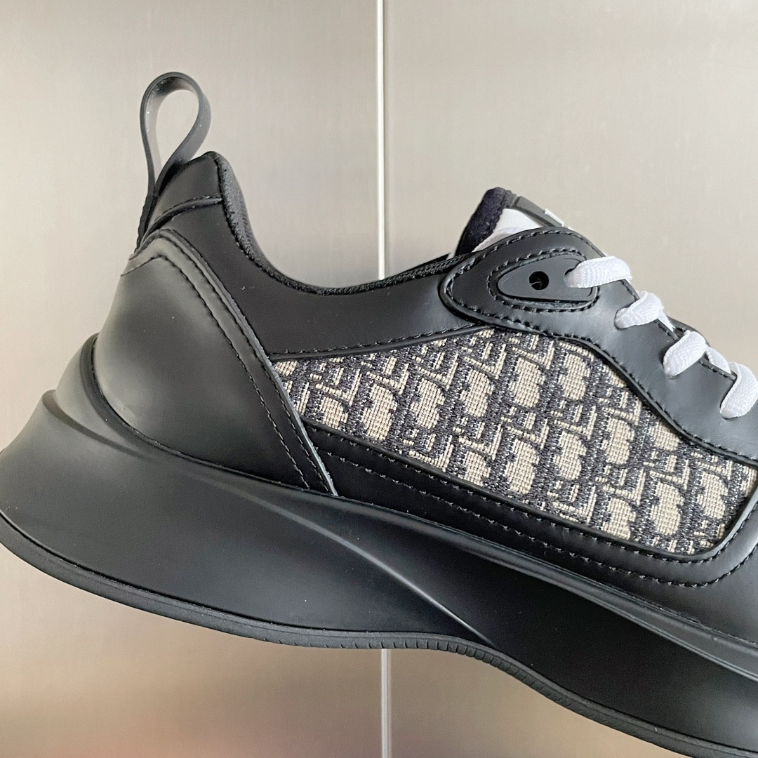 ua D*or b25 runner sneaker