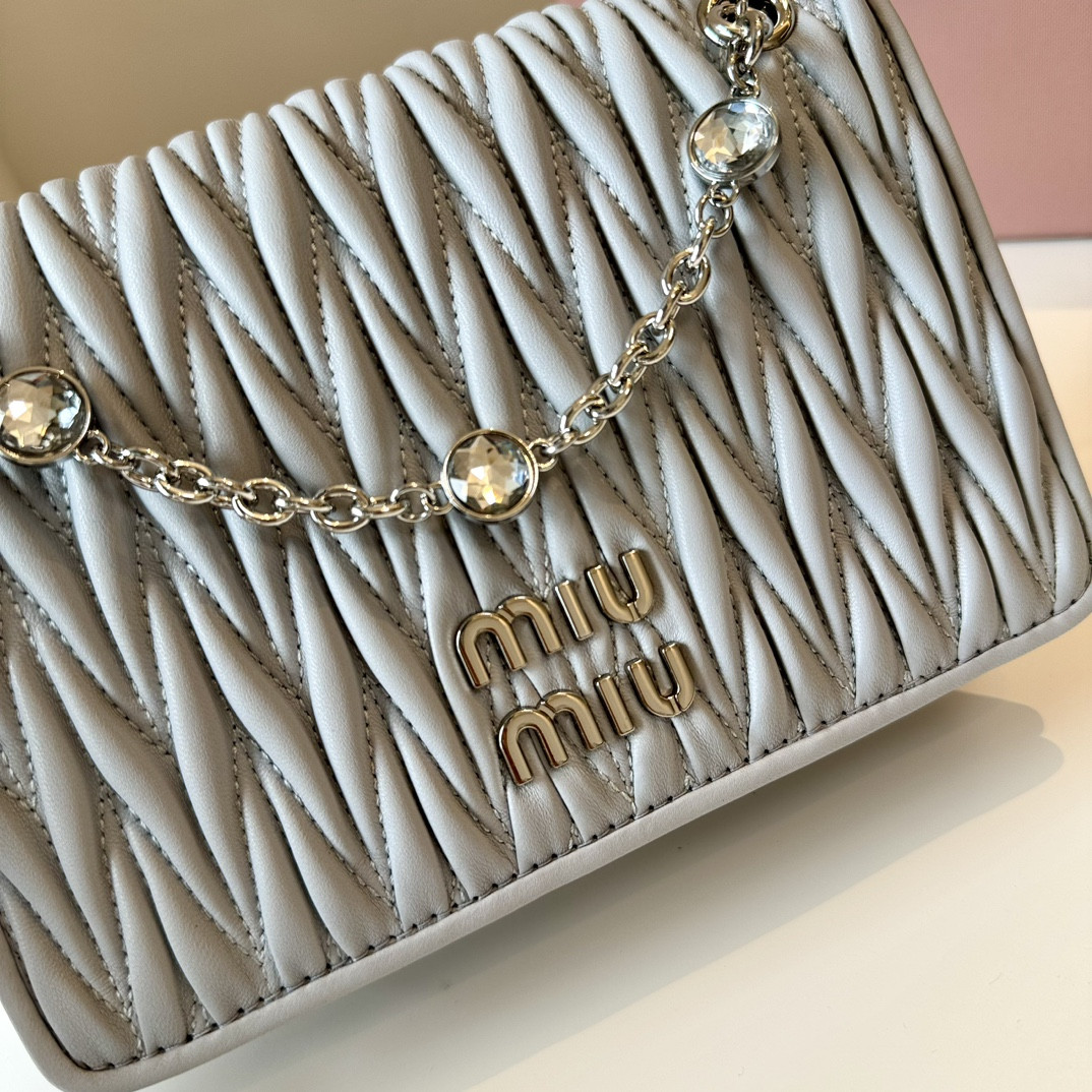 Miu Miu Matelassé  19X13X5cm