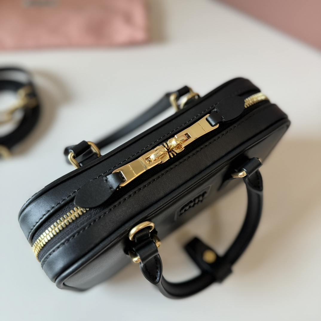 Miu Miu Arcadie leather mini-bag 19X10X5cm