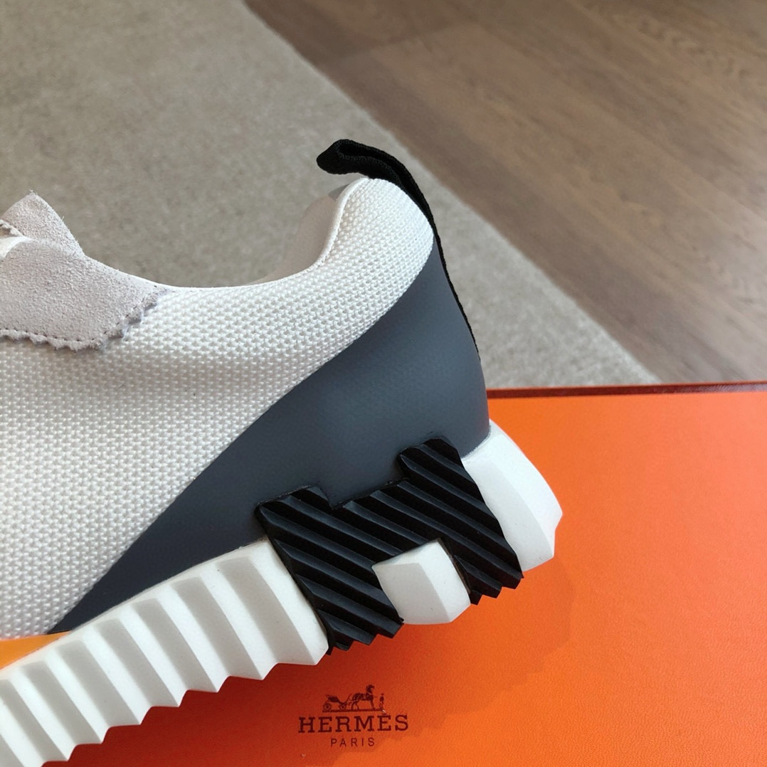 UA Hermès Bouncing Sneaker