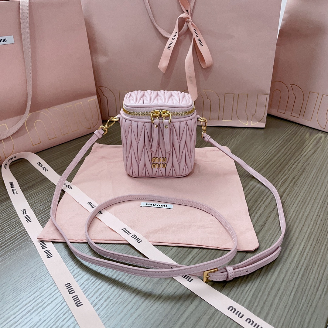 Miu Miu Matelassé nappa leather micro bag 10.5x9.5x7cm