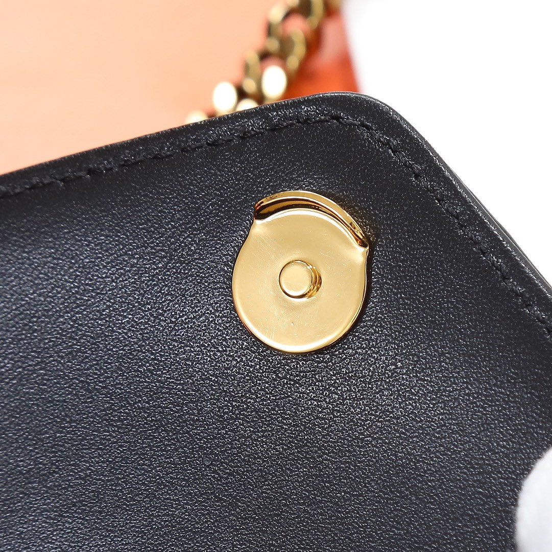 Y*L loulou mini in lambskin 20x12x5cm